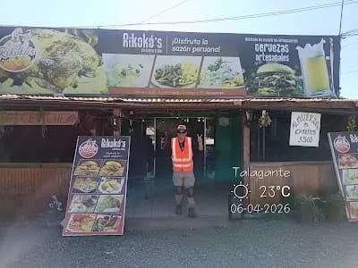 Rikokó’s chicken & Bar