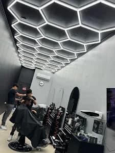 Tiranos Barber Club Esmeralda