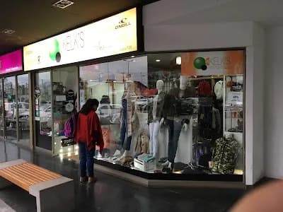 Kelk's Boutique