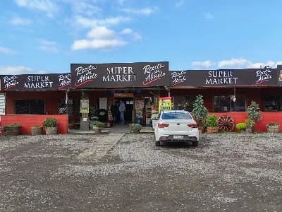 Super Market y Fogata Restorant